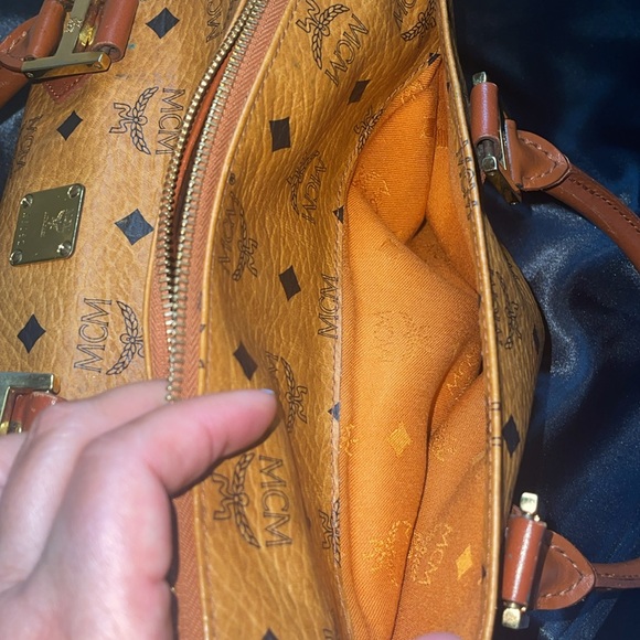 💎AUTHENTIC💎 MCM Cognac Visetos Boston Bag with matching small coin pouch - Picture 9 of 17